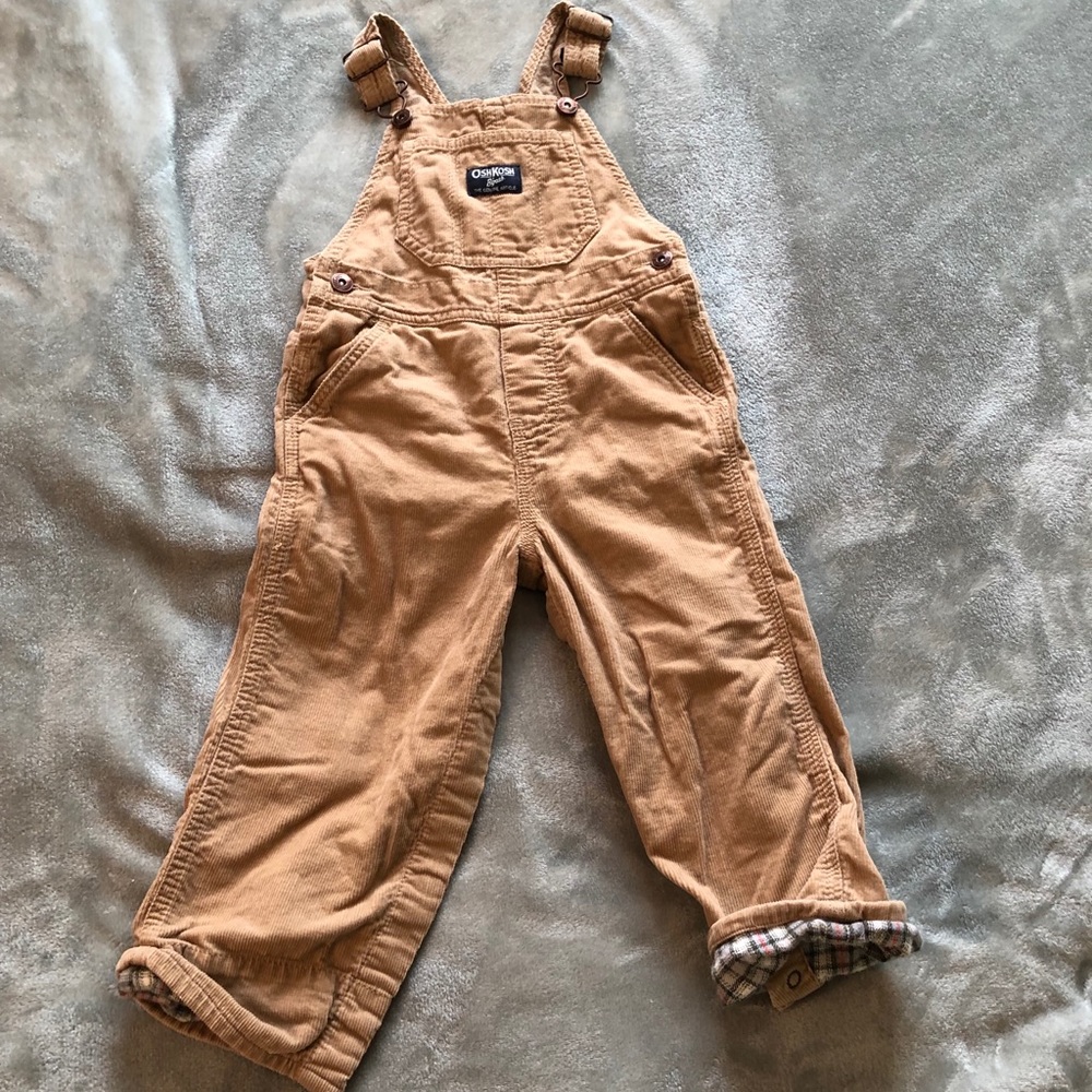 ⭐️3/$15 OshKosh overalls
